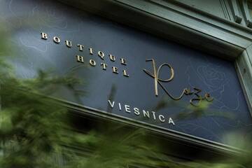 Фото Отель Boutique Hotel Roze г. Лиепая 2