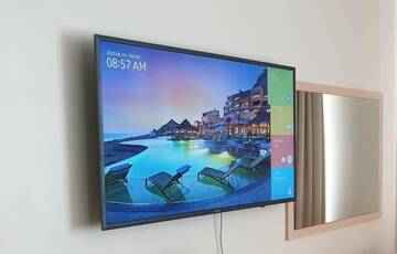 Фото номера Стандартный двухместный номер с 1 кроватью или 2 отдельными кроватями и балконом Отель Hotel Kolumbs г. Лиепая 8