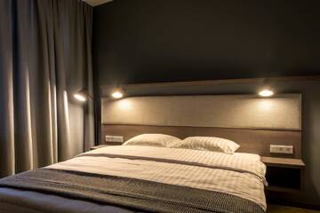 Фото номера Двухместный номер Делюкс с 1 кроватью Отель Hotel Kolumbs г. Лиепая 8